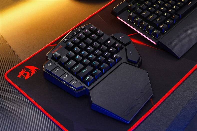 Redragon K585 DITI Wireless One-Handed Mechanical Keyboard 42 Keys 2.4Ghz RGB Gaming Keypad Detachable Wrist Support for PC Game Redragon K585 DITI Wireless One-Handed Mechanical Keyboard 42 Keys 2.4Ghz RGB Gaming Keypad Detachable Wrist Support for PC Game
